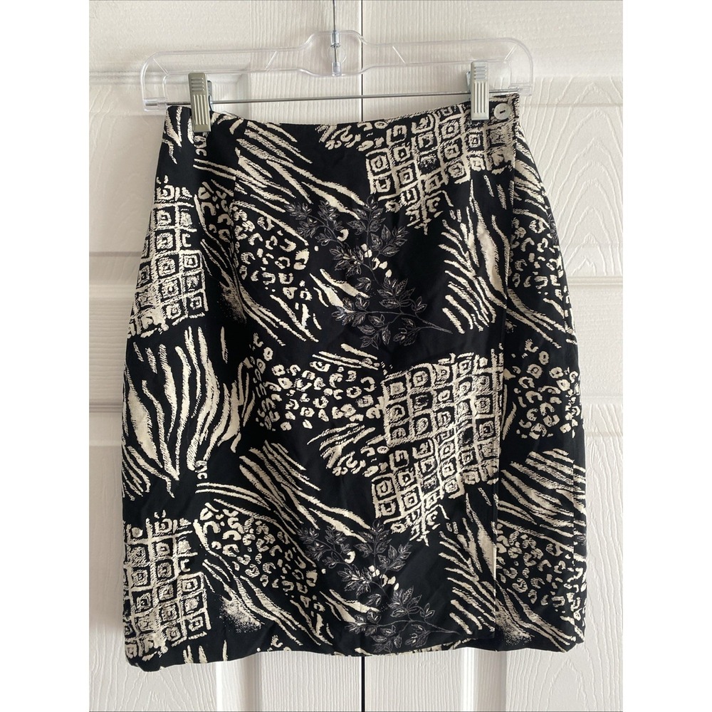 Elyse Hart Ltd Mixed Animal Print Faux Wrap Mini Skirt Womens Size 6 Black White